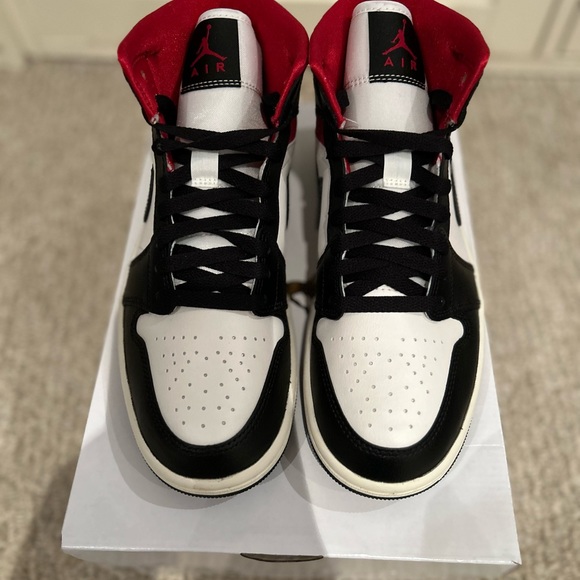 Jordan 1 mid gym red panda - Picture 2 of 4